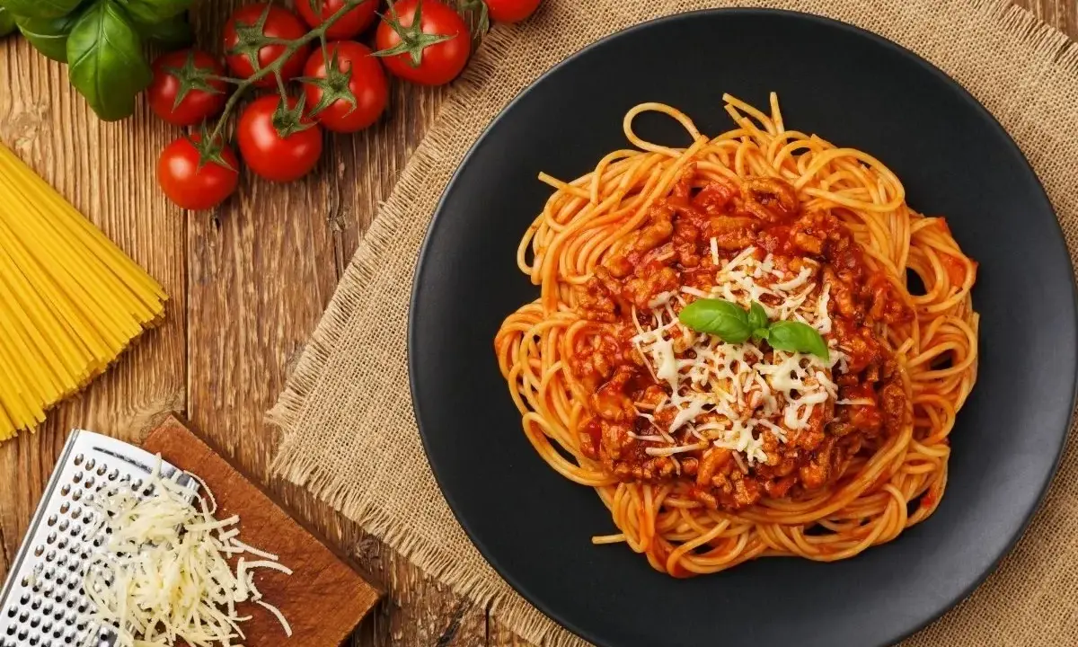 Idealny sos do spaghetti z przecieru? Zrobisz go w 15 min!