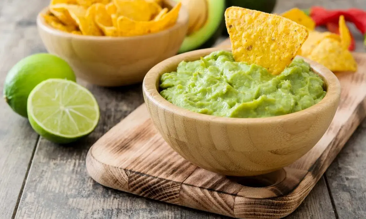 Guacamole: Zdrowe czy pułapka? Odkryj prawdę o ulubionej paście