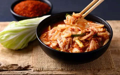 Masz kimchi? Co z nim zrobić? Przepisy, porady, fusion smaków.