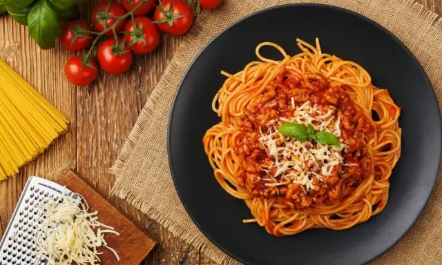 Idealny sos do spaghetti z przecieru? Zrobisz go w 15 min!
