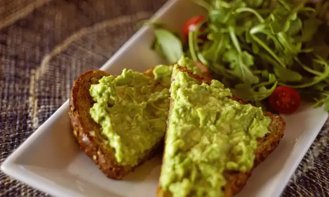 Gorzkie guacamole? Napraw je! 5 trików i sekret idealnego awokado.