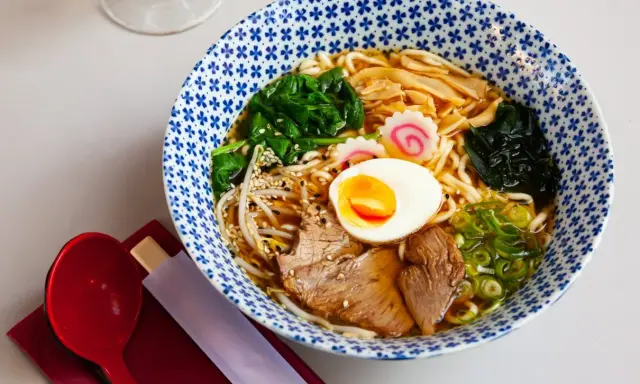 Ramen: Zdrowy czy pułapka? Jak jeść ulubioną zupę bez obaw