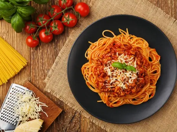Idealny sos do spaghetti z przecieru? Zrobisz go w 15 min!